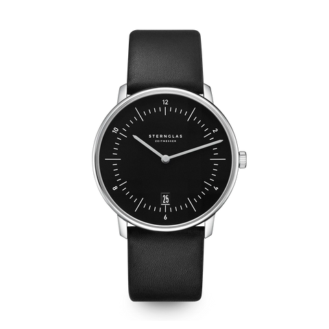 Naos piano black — front view