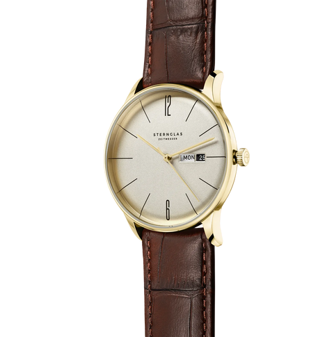Berlin sepia gold — three-quarter view