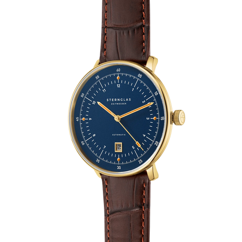 Hamburg Automatik Edition Marine — three-quarter view