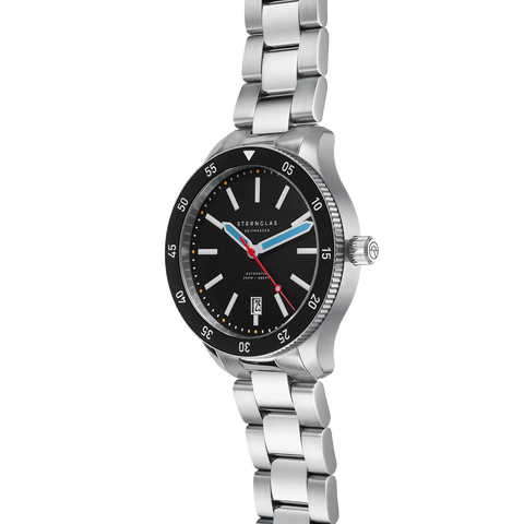 Marus 2.0 black red bracelet — three-quarter view
