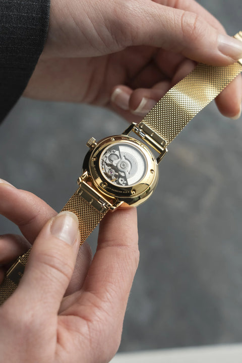 Naos XS Automatik Gold movement detail